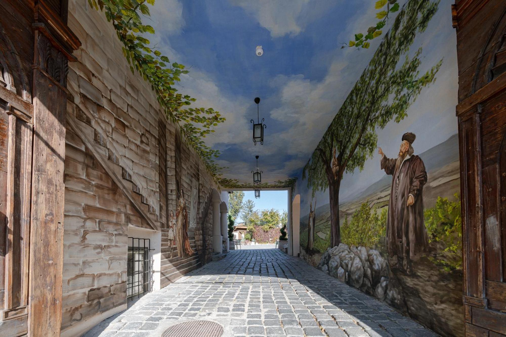 Barka Galeria Hotel Es Etterem Tállya Exteriér fotografie