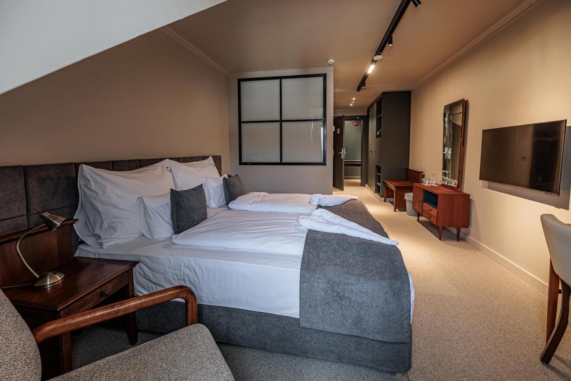 Barka Galeria Hotel Es Etterem Tállya Exteriér fotografie