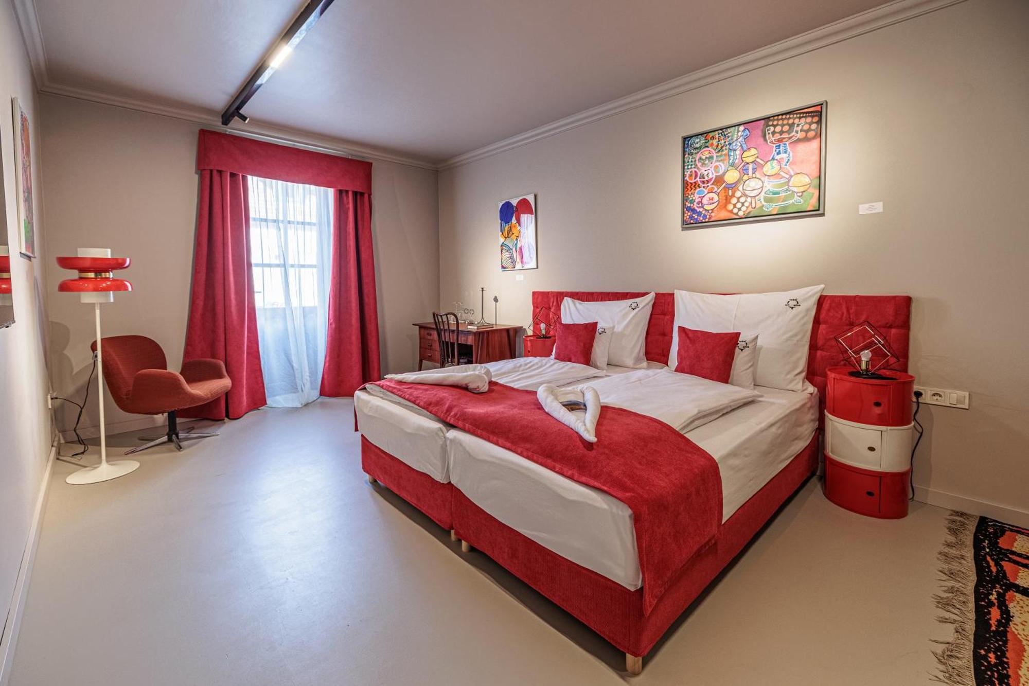 Barka Galeria Hotel Es Etterem Tállya Exteriér fotografie